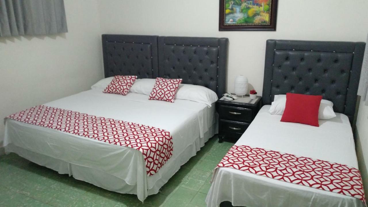 Arboleda Hostal Santo Domingo Exterior foto